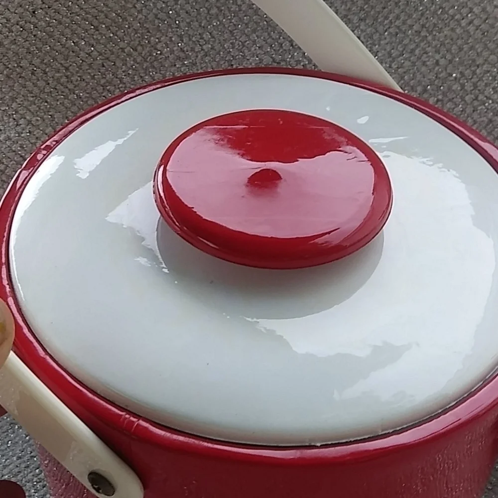 Perfectly Retro Mid-Century Modern Vinyl Red and White Ice Bucket with Lid